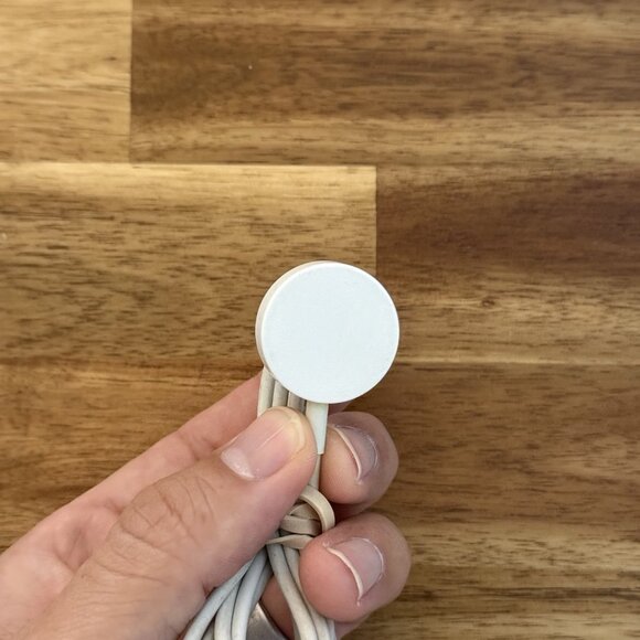 Apple Watch Magnetic Charger USB-A 1M White/White A1768 Genuine OEM USED Tested - Picture 3 of 5